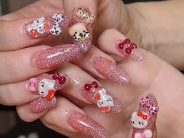 キラキラキティちゃんネイル