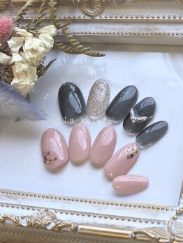 ラ クレア(La kule'a)の写真/爪をいたわるパラジェルとフィルインで指先を美しく。洗練されたオフィスネイルで輝く毎日を♪