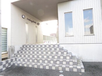 エステサロン エムル(EMURU)/こちらからお入りください