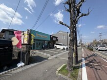 クロック 松井山手店(Clock)/《駐車場》サロン前に6台