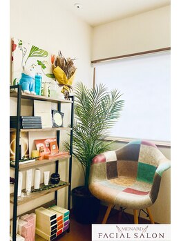 メナード 中津北店/オススメのディスプレイ棚☆