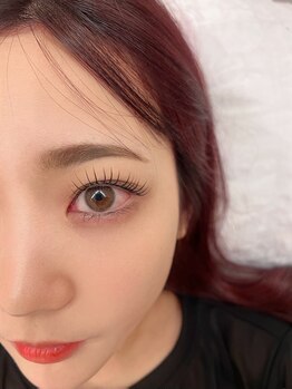 ヌク(nuq.)/パリジェンヌで韓国風束感に♪