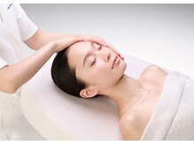 ポーラ ザ ビューティ 広島皆実店(POLA THE BEAUTY)の雰囲気（あげるハンドテクニックで頬も口角もフェイスラインもあげます）
