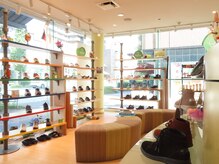 フスウントシューカルチャー 浅草本店の雰囲気（足に合った靴のお相談もお任せください！）