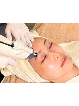 ホウレイ線・たるみ改善！予防ケア