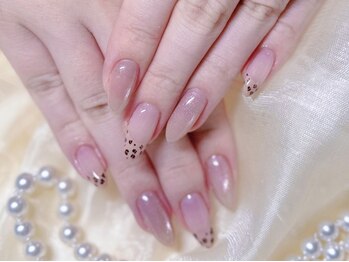 ヘンナコンス(Henna Kongs)の写真/【気品溢れるお手元に♪】お仕事での制限や、シンプルネイルがお好きな方向けにぴったりのデザイン多数◎