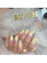 バターイエローネイル