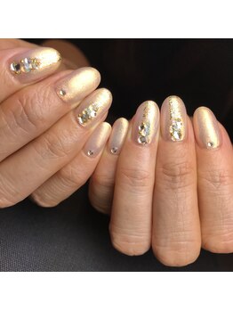 キャプラスネイル ミュウ(CAPLUS NAIL Mew)/上品パールネイル