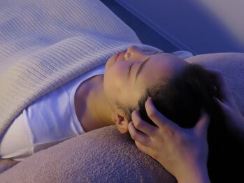 レアルステイト 金沢店の写真/極上の癒し体験を♪頭の疲れを解消し、目の疲れもスッキリ！頭のツボを刺激し、眼精疲労もスッキリ解消！