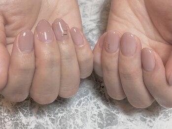 オリネイル 西荻窪(OriNail)の写真/お手元をより一層素敵に仕上げたい方におすすめ◎シンプルだからこそ人目を惹く、大人上品な指先をご提供★