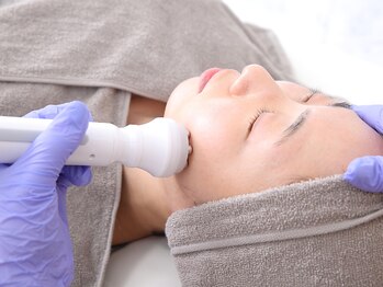 Re:cell湘南 《毛穴・たるみ・小顔》 フェイシャル専門店の写真/20年の経験を持つオーナーが贈る、毛穴専門エステ♪美肌を目指すあなたに、本気のケアを。