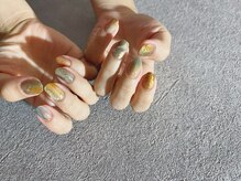 シー(Shhh...)/ニュアンスグリーンデザイン