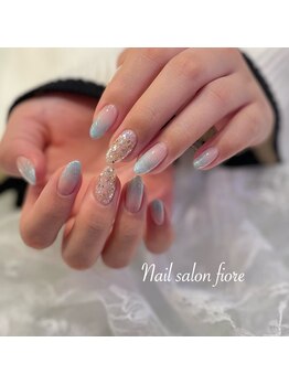 初夏ネイル 水色グラデーション