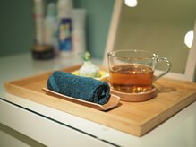 ドライヘッドスパ後は季節のお茶とお菓子でゆっくり！