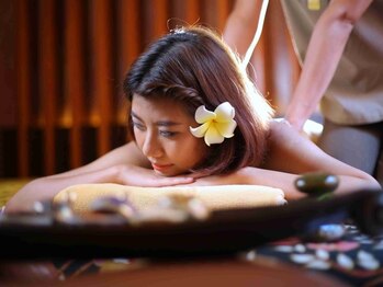 アジアンリラクゼーション ヴィラ 大橋店(asian relaxation villa)/バリニーズ施術シーン