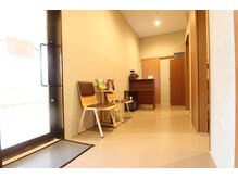 リバランスアンドビューティー整体院 西大宮院(ReBalance&Beauty整体院)の雰囲気（個室を完備している施術スペースでリラックス可能）