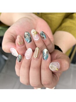 トータルサロン 白べぇーっ プラス/夏ネイル