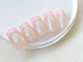 キラキラベース×フレンチネイル