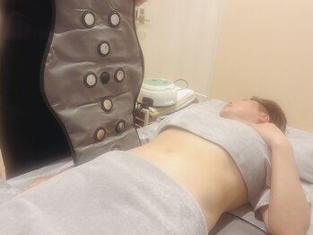 カフェ美サロン 蒲田店の写真/【老廃物の排出を促しスッキリボディに！】理想の体型へ導く、結果重視の痩身メニューを豊富にご用意[蒲田]