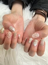 ナナズネイル 魚町店(NANA’sNail)/