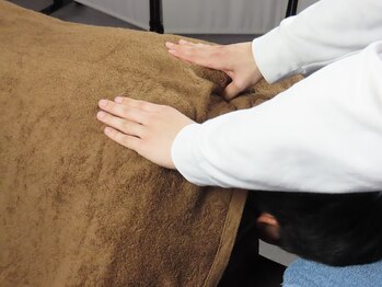 蘭整骨院の写真/猫背や骨盤の歪みを根本改善！国家資格者による丁寧な姿勢チェックと本格手技で理想の美姿勢へ★