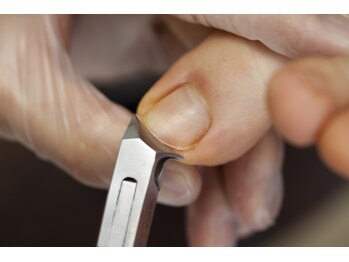 爪切り屋 足楽 日本橋三越前店/足爪ケア