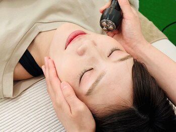 カラダボ 戸塚店の写真/贅沢な小顔矯正×フェイシャルフルコース★"骨・脂肪・筋肉"への同時アプローチで自分史上最高の小顔に♪