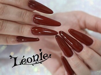 レオニー(Leonie)の写真/【爪の形などコンプレックスを解消★】経験豊富なネイリストが自爪の状態を見極めて丁寧に施術いたします！