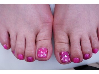 プチリリィ(Petit Lily)/バレンタインフットネイル