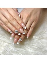 ダリア(Daria)/指先美人♪上品フレンチネイル