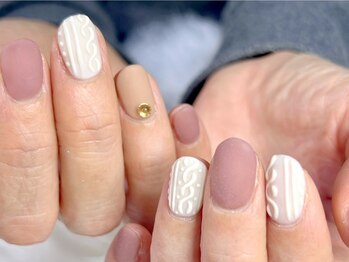 定番かわいい＊白ニット