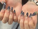 ビジューフレンチネイル