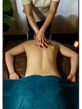 揉みらくの写真/見た目が変わる【挙式当日もバテないオーダーメイドオイルリンパ】後ろ姿、横幅、ボディラインが変わる！