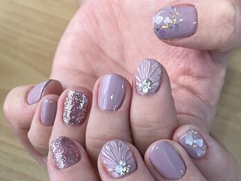 大人ショートネイル