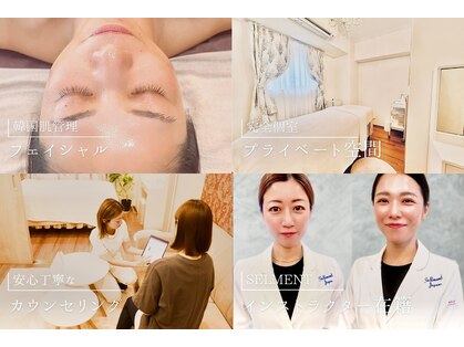 サロンドセルマン(Salon de serment)の写真