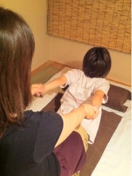 もみや/【タイ古式】　施術行程　3