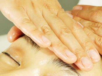 ラ コリーヌ(La Colline)/ケアを怠ってしまいがちなオデコ