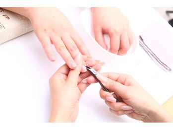 ネイルサロン&スクール ジーナ(GINA)/健康爪へと導くウォーターケア！