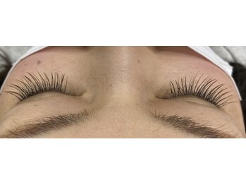 シルフ 石橋店(Sylph)/中央から目尻ながめ