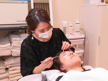 アノウ(anneau)/マツエク施術風景