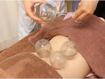 日吉中国整体の写真/【中国秘伝漢方温療法★"整体"×"吸い玉療法"で効果◎】全身経絡道の循環を良くし、腰痛を根本から改善。