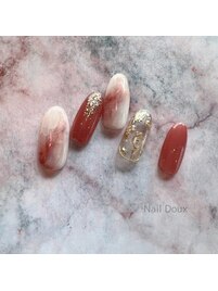 透け感ニュアンスネイル