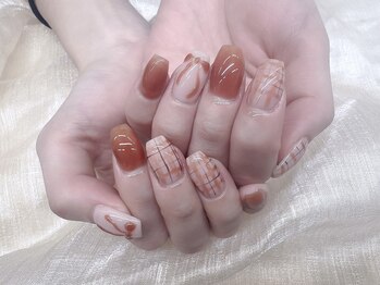 ミンミン(Min min)/秋ミルクティーネイル