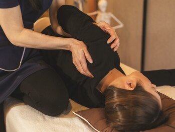 ロータス(LOTUS)の写真/【つらい首肩のコリに】ぶり返す首肩こり！それは土台の歪みや脳の疲れからくる自律神経の乱れが原因です★