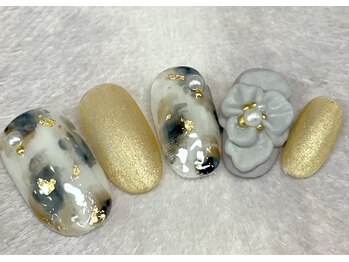 ビービーネイル(BB)/大きなフラワーネイル☆