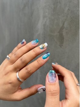 カラーズネイル 恵比寿(Colors nail Ebisu)の写真/ネイル業界屈指の有名ネイリストFanFanが代表を務める恵比寿の有名サロン♪