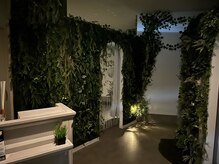 ヌマール バクの森/スタッフ手作りの森林空間