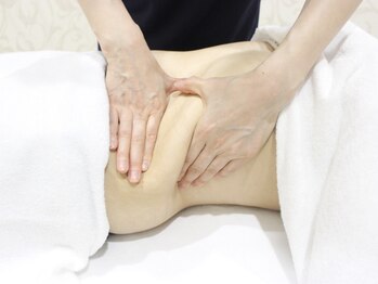 セレア(CELEA)/リンパマッサージ/高周波/痩身