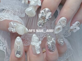エムズ ネイル アンド アイ(M’s nail & eye)/