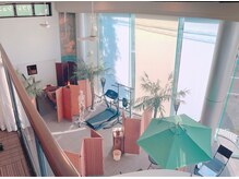リフレッシュ工房 すりーぴーすプラス 浅野本町店(すりーぴーすPLUS+)の雰囲気（開放的な空間で癒しと変化を体感下さい☆）